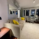 Lejlighed View 4 Panorama 85'tv Wifi 2 Gbs Netflix Hbo Skyshowmax Warszawa
