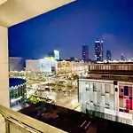 View 4 Panorama 85'tv Wifi 2 Gbs Netflix Hbo Skyshowmax