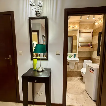 View 4 Panorama 85'tv Wifi 2 Gbs Netflix Hbo Skyshowmax *