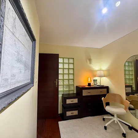 View 4 Panorama 85'tv Wifi 2 Gbs Netflix Hbo Skyshowmax