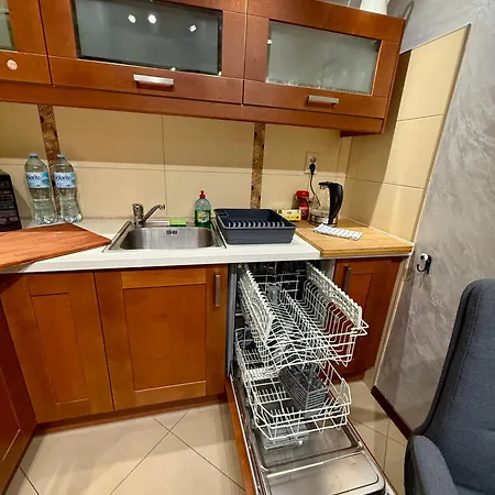 View 4 Panorama 85'tv Wifi 2 Gbs Netflix Hbo Skyshowmax Lägenhet