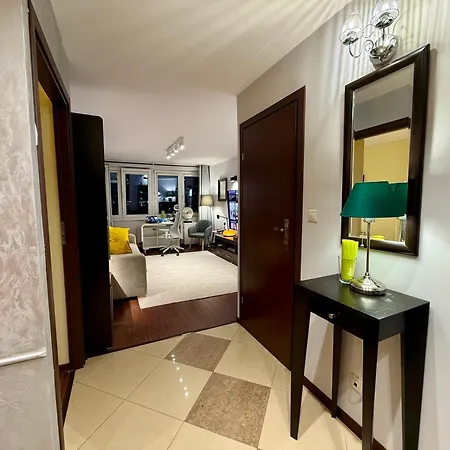 View 4 Panorama 85'tv Wifi 2 Gbs Netflix Hbo Skyshowmax Apartamento