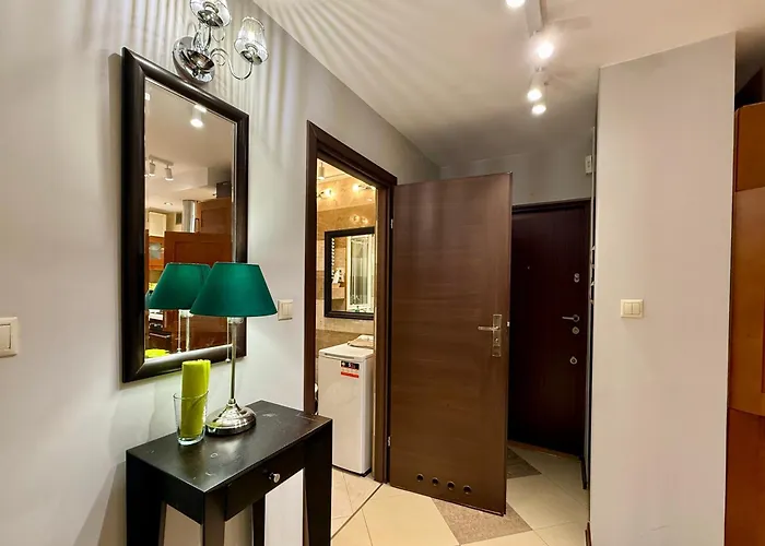 View 4 Panorama 85'tv Wifi 2 Gbs Netflix Hbo Skyshowmax Varsovia