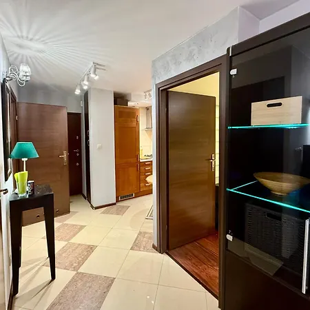 View 4 Panorama 85'tv Wifi 2 Gbs Netflix Hbo Skyshowmax Apartamento Varsovia