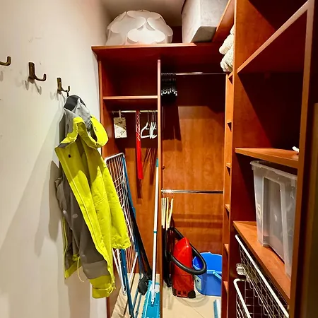 View 4 Panorama 85'tv Wifi 2 Gbs Netflix Hbo Skyshowmax *