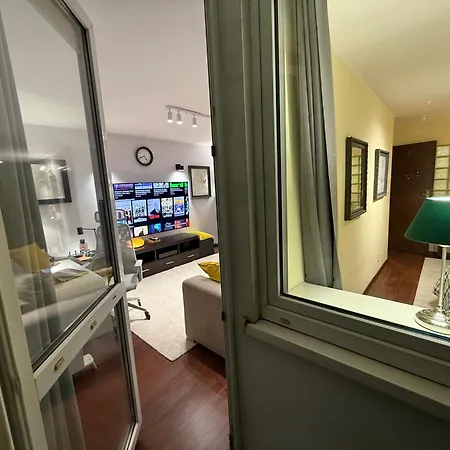 Apartamento View 4 Panorama 85'tv Wifi 2 Gbs Netflix Hbo Skyshowmax Varsovia