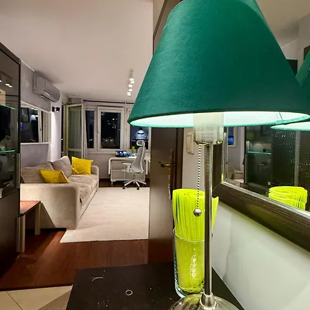 View 4 Panorama 85'tv Wifi 2 Gbs Netflix Hbo Skyshowmax Apartamento