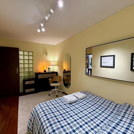 View 4 Panorama 85'tv Wifi 2 Gbs Netflix Hbo Skyshowmax