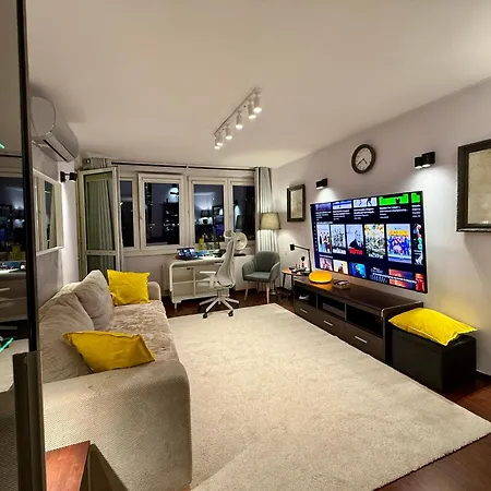 View 4 Panorama 85'tv Wifi 2 Gbs Netflix Hbo Skyshowmax * Varsovie